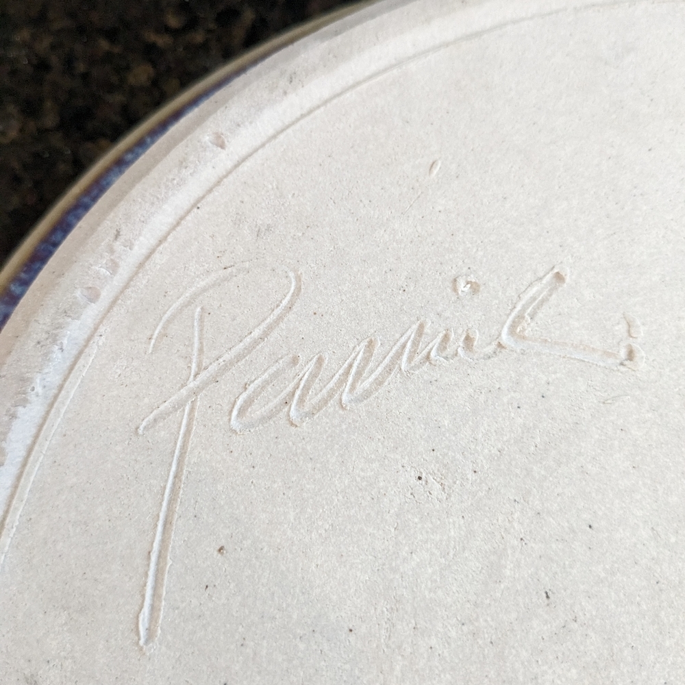 Handmade Ceramic Platter, Signed, Excellent Condition - Picture 5 of 5